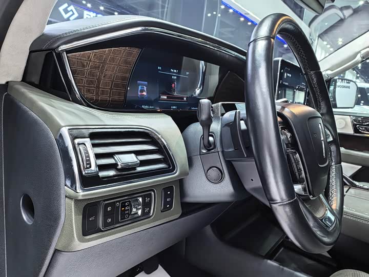 Lincoln Navigator 2022 2022款 3.5T 长轴总统版