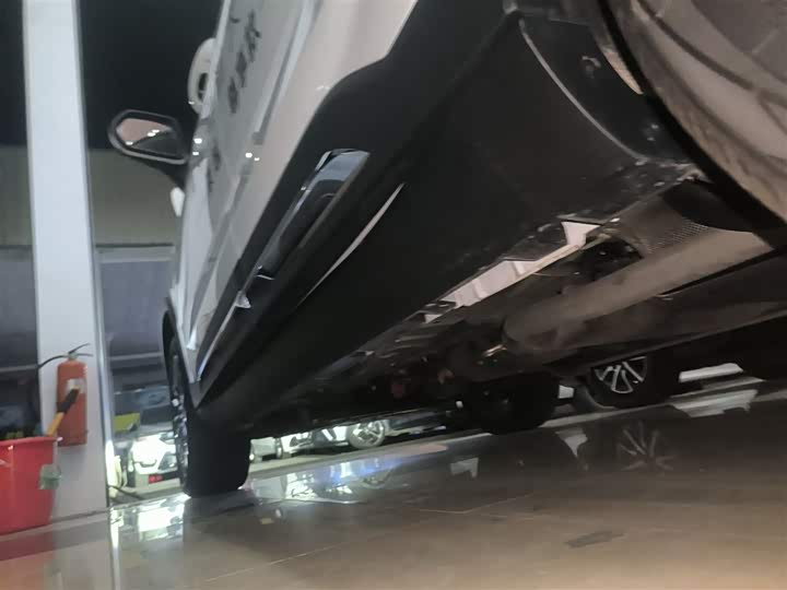 Geely Okavango L 2025 2025款 2.0T DCT尊享款