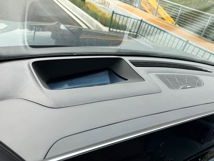 MG Motor 7 2025 2025款 2.0T Trophy+ 超级智驾版