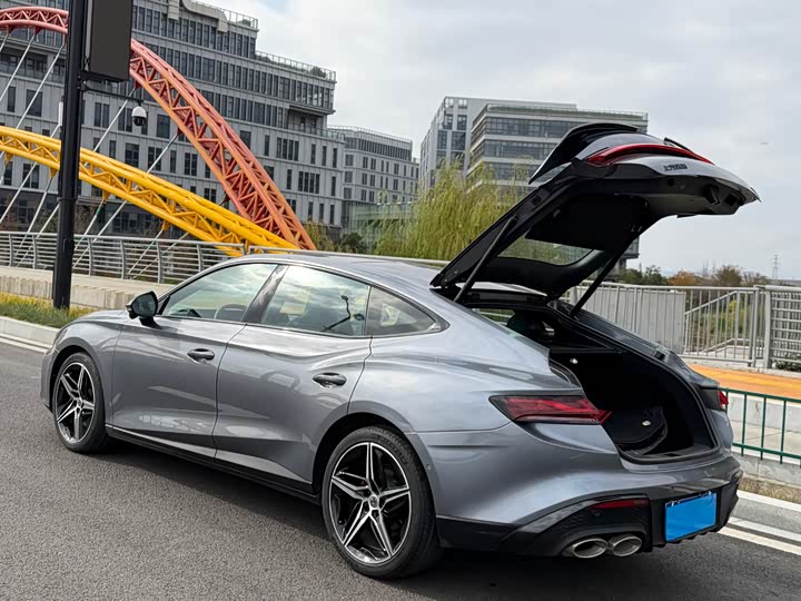 MG Motor 7 2025 2025款 2.0T Trophy+ 超级智驾版