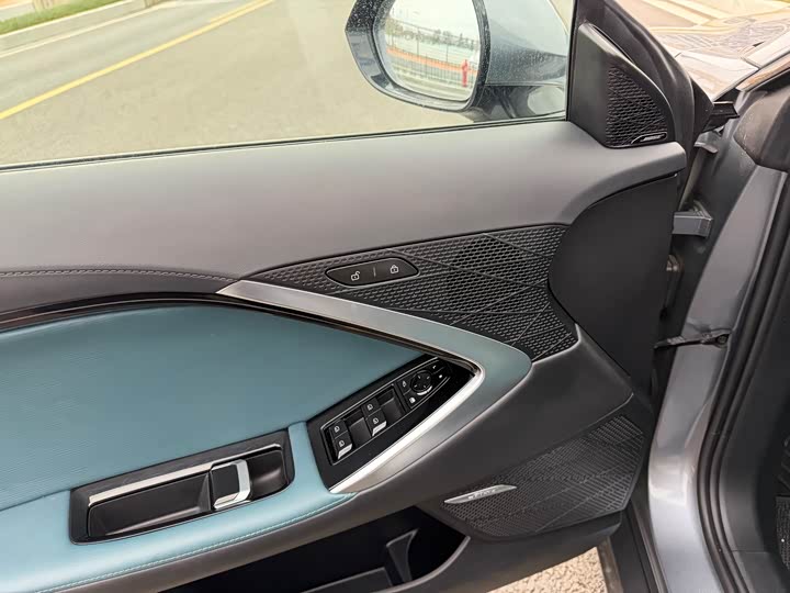 MG Motor 7 2025 2025款 2.0T Trophy+ 超级智驾版