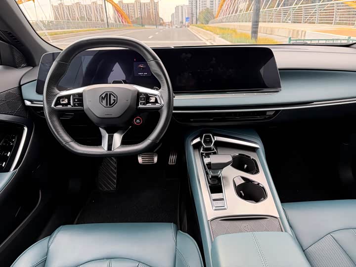 MG Motor 7 2025 2025款 2.0T Trophy+ 超级智驾版