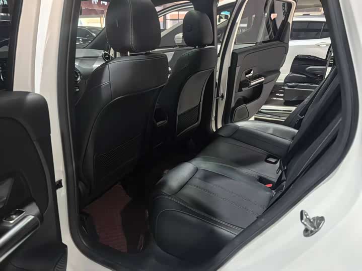 Mercedes-Benz B-Class 2022 2022款 改款 B 200 时尚型