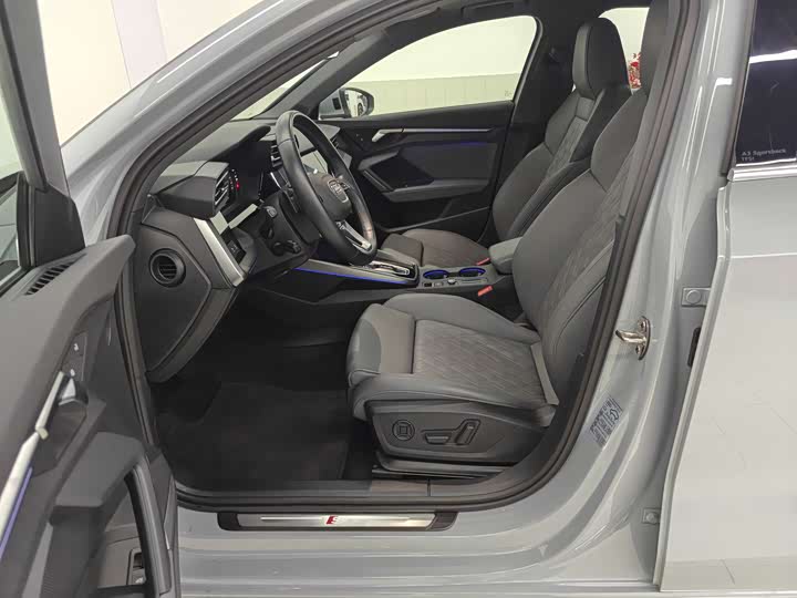 Audi A3 2025 2025款 Sportback 35TFSI 飞驰尊享型