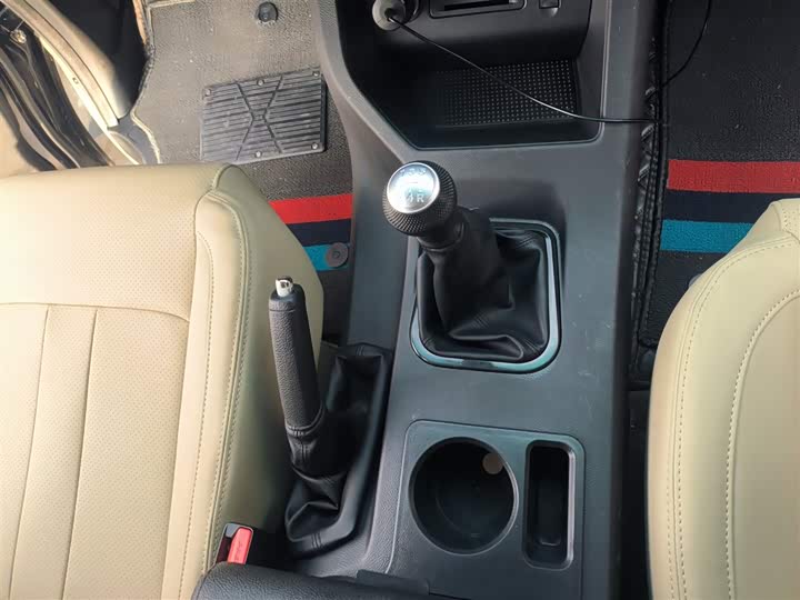 Dongfeng Forthing Lingzhi M5 2023 2023款 M5L 1.6L 基本型 7座