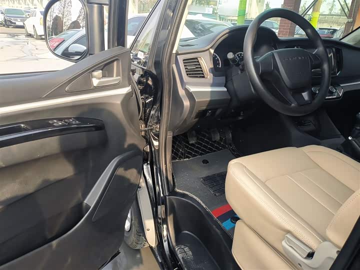 Dongfeng Forthing Lingzhi M5 2023 2023款 M5L 1.6L 基本型 7座