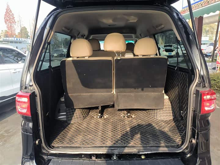 Dongfeng Forthing Lingzhi M5 2023 2023款 M5L 1.6L 基本型 7座