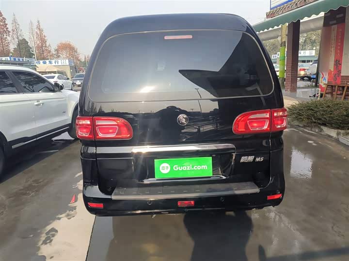 Dongfeng Forthing Lingzhi M5 2023 2023款 M5L 1.6L 基本型 7座