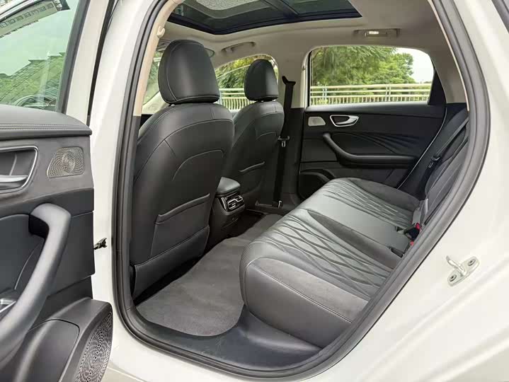 Roewe D7 2023 2023款 EV 510km 后驱旗舰版