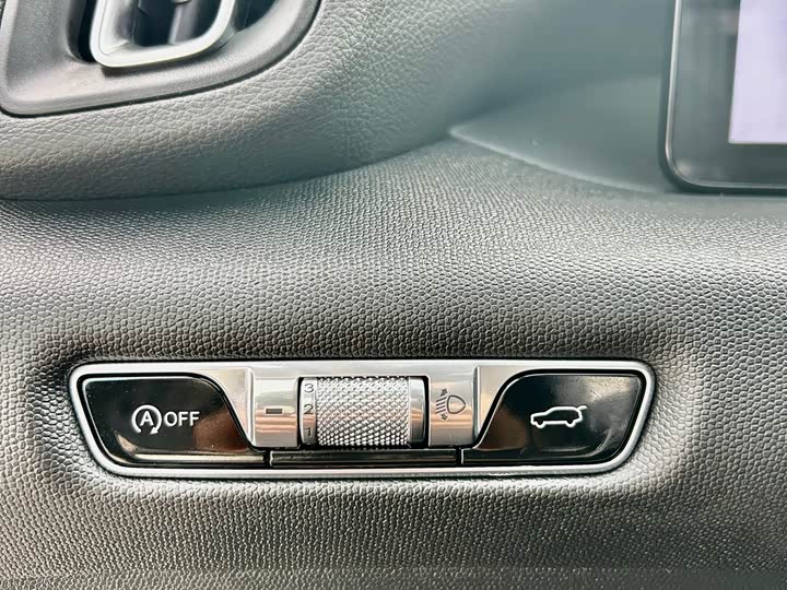 Hongqi HS3 2023 2023款 1.5T 两驱善为版