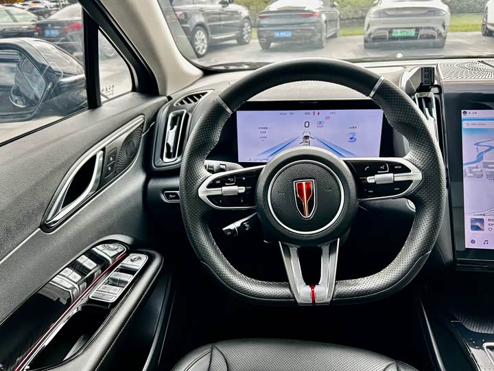 Hongqi HS3 2023 2023款 1.5T 两驱善为版