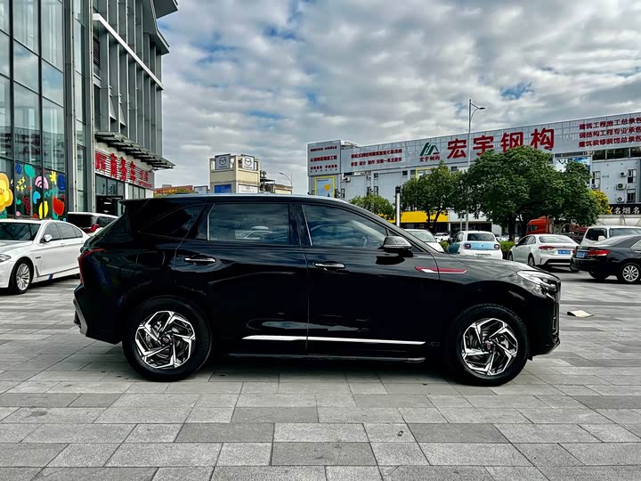 Hongqi HS3 2023 2023款 1.5T 两驱善为版