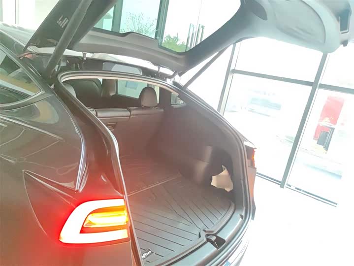 Tesla Model Y 2024 2024款 长续航全轮驱动版