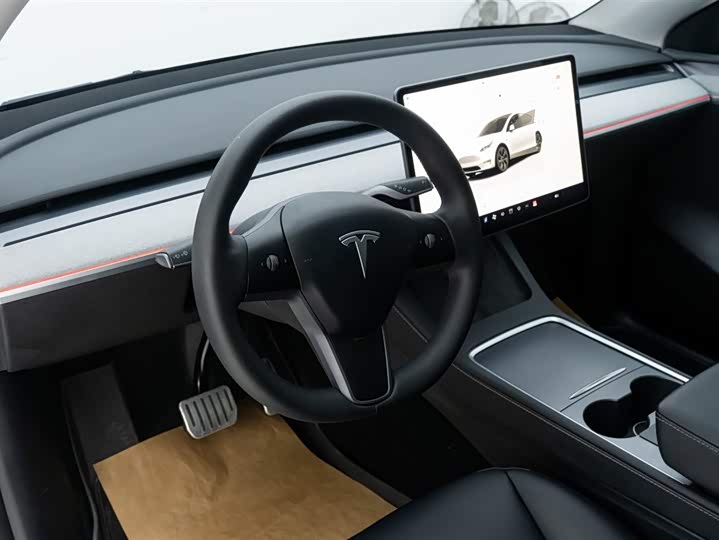 Tesla Model Y 2024 2024款 后轮驱动版