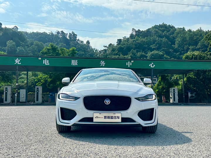 Jaguar XE L 2024 2024款 2.0T 250PS R-DYNAMIC S进取运动版