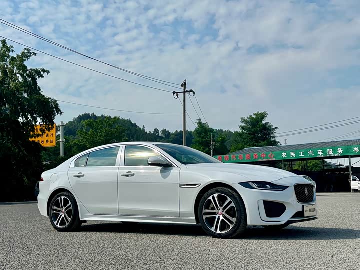 Jaguar XE L 2024 2024款 2.0T 250PS R-DYNAMIC S进取运动版