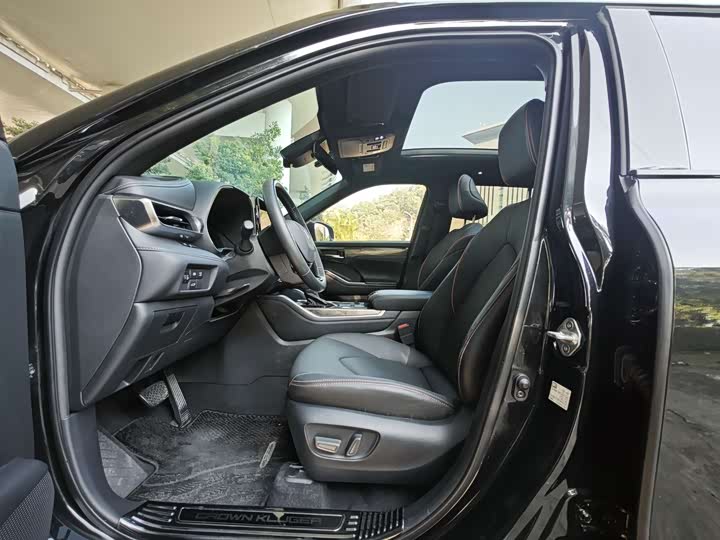 Toyota Crown Kluger 2024 2024款 2.5L HEV四驱尊贵版