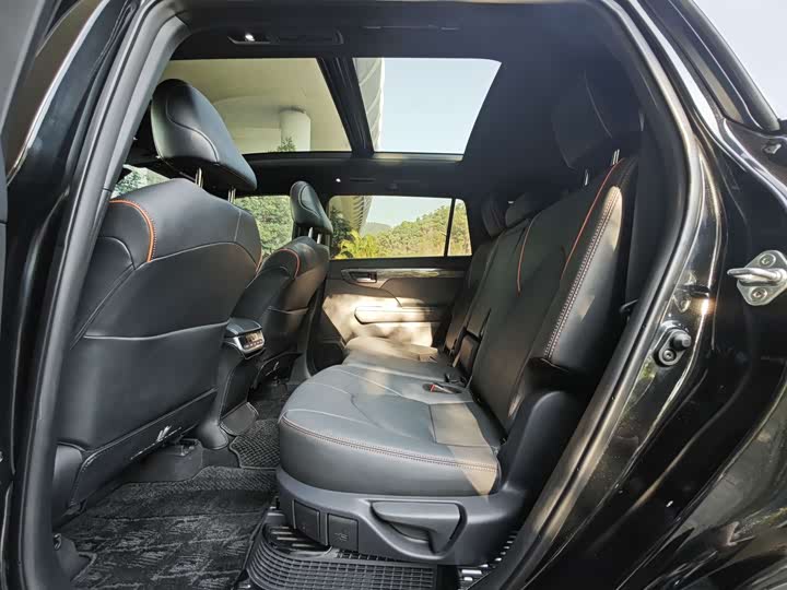 Toyota Crown Kluger 2024 2024款 2.5L HEV四驱尊贵版