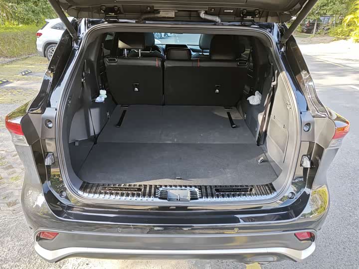 Toyota Crown Kluger 2024 2024款 2.5L HEV四驱尊贵版