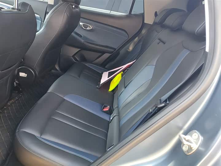 GAC Trumpchi GS3 2023 2023款 影速 270T R-STYLE版