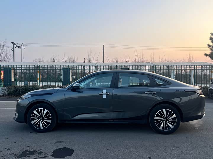 Changan Eado EV 2025 2025款 智慧新蓝鲸 145KM 高能版