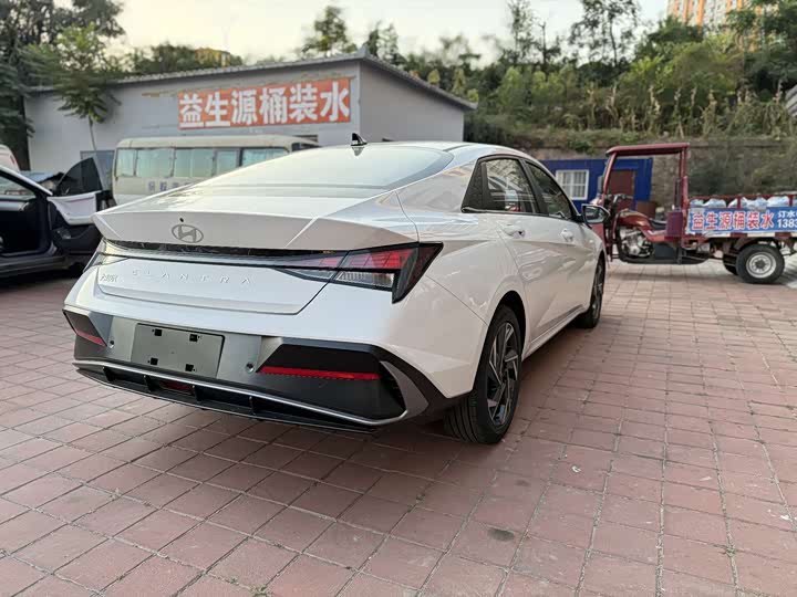 Hyundai Elantra N line 2023 2023款 1.5L CVT GLX精英版