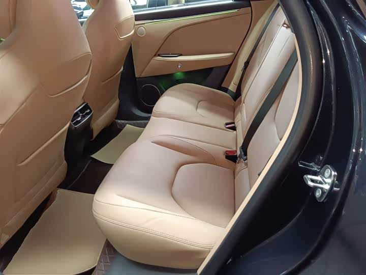 BAIC Arcfox Alpha T5 2025 2025款 520 MAX