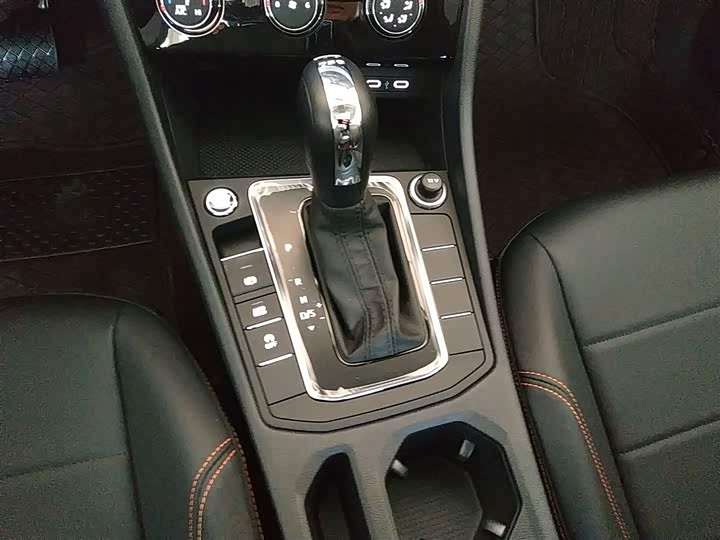 Volkswagen Bora 2025 2025款 改款 200TSI DSG悦行导航版