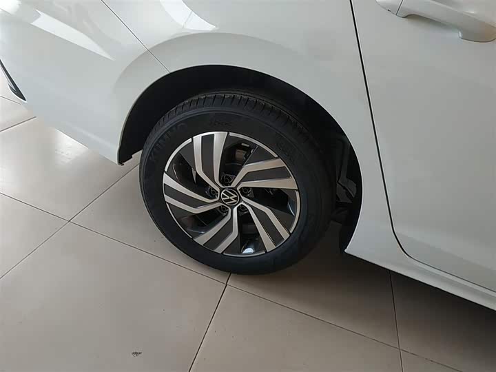 Volkswagen Bora 2025 2025款 改款 200TSI DSG悦行导航版