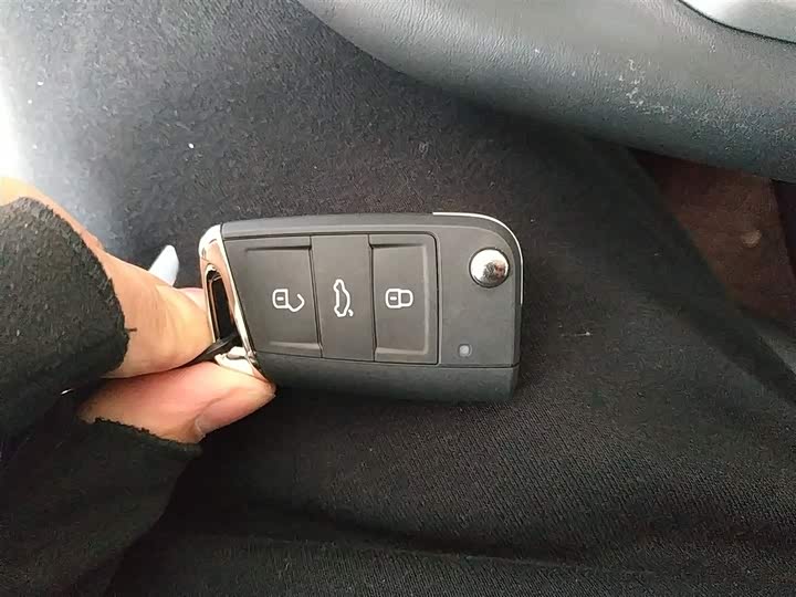 Volkswagen Bora 2025 2025款 改款 200TSI DSG悦行导航版