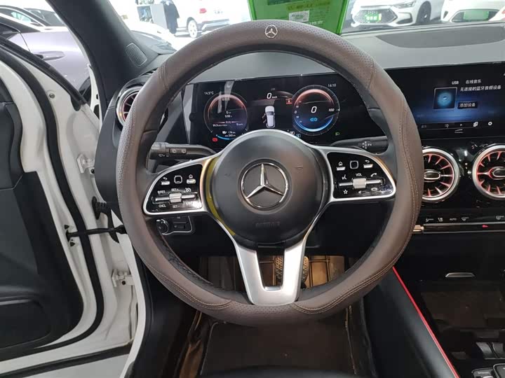 Mercedes-Benz EQA 2022 2022款 EQA 260
