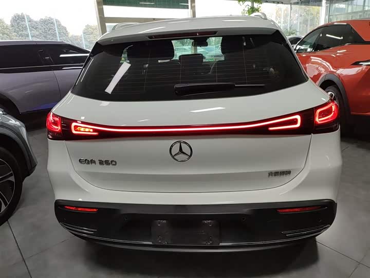 Mercedes-Benz EQA 2022 2022款 EQA 260