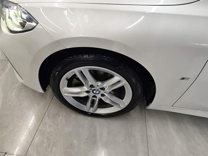 BMW 1 Series 2023 2023款 120i M运动曜夜版