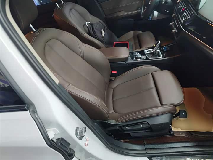 BMW 1 Series 2023 2023款 120i M运动曜夜版