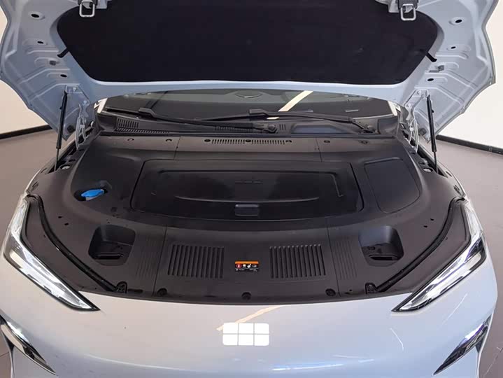 Geely Galaxy E8 2024 2024款 665km 后驱星舰 远航版