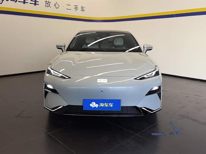 Geely Galaxy E8 2024 2024款 665km 后驱星舰 远航版