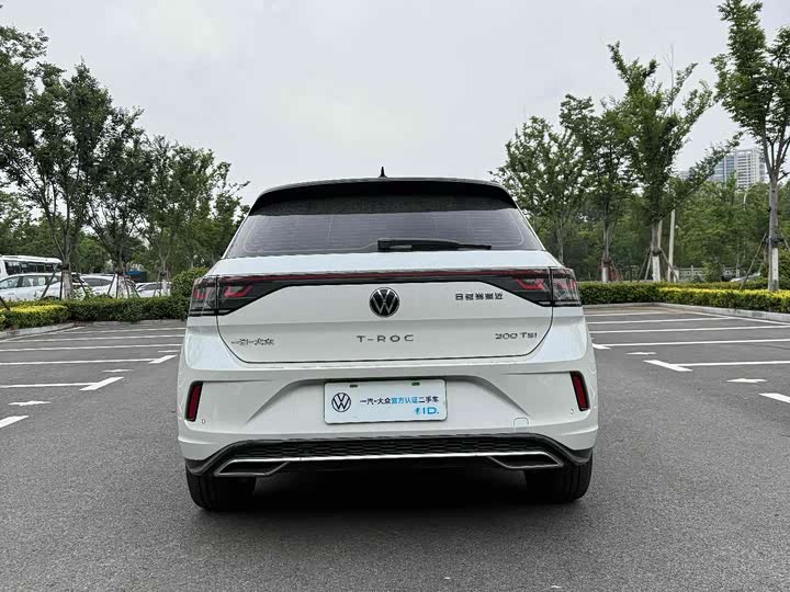 Volkswagen T-Roc 2023 2023款 300TSI DSG两驱星光版