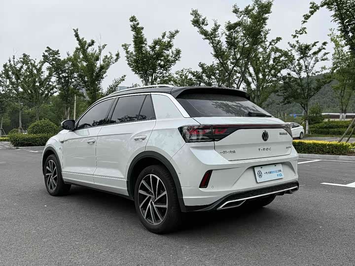Volkswagen T-Roc 2023 2023款 300TSI DSG两驱星光版
