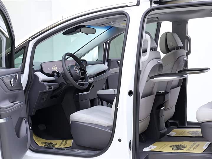 Buick GL8 ES 2025 2025款 陆尊 智享版