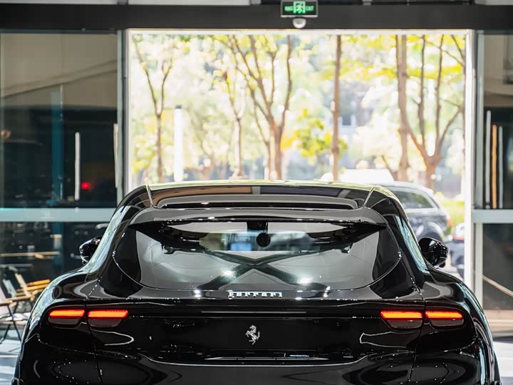 Ferrari Purosangue 2023 2023款 6.5L V12