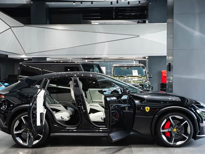Ferrari Purosangue 2023 2023款 6.5L V12