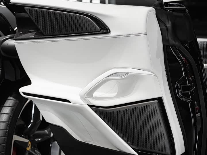 Ferrari Purosangue 2023 2023款 6.5L V12