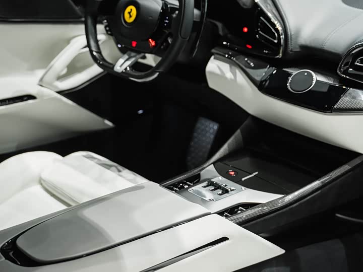 Ferrari Purosangue 2023 2023款 6.5L V12