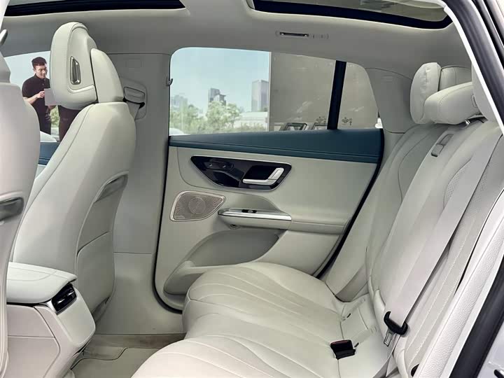 Mercedes-Benz EQE 2022 2022款 350 先型特别版