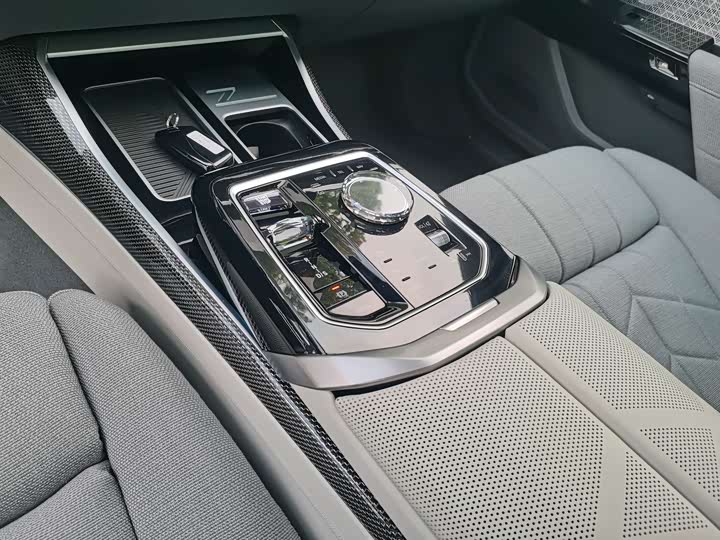 BMW 7 Series Hybrid 2023 2023款 M760Le xDrive