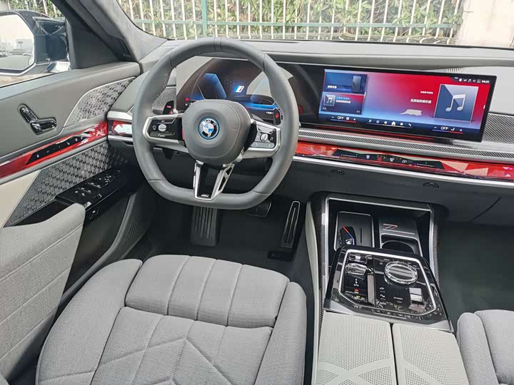 BMW 7 Series Hybrid 2023 2023款 M760Le xDrive