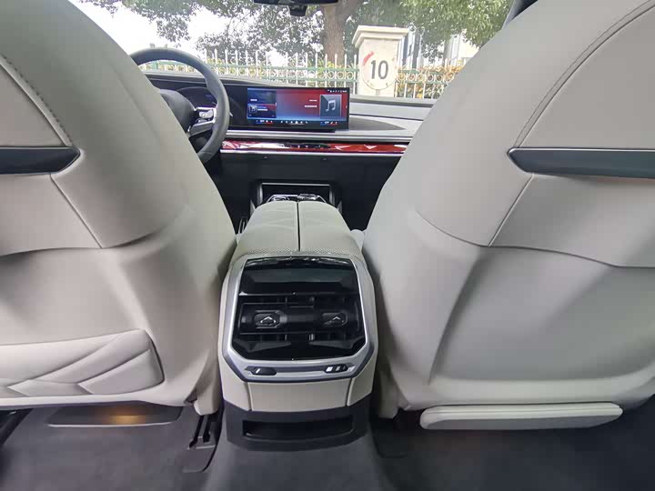 BMW 7 Series Hybrid 2023 2023款 M760Le xDrive