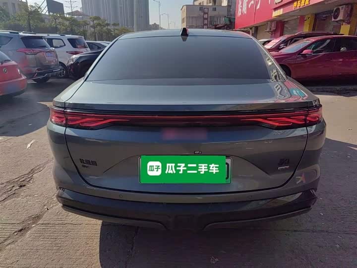 BYD Han L 2025 2025款 EV 701KM激光雷达旗舰型