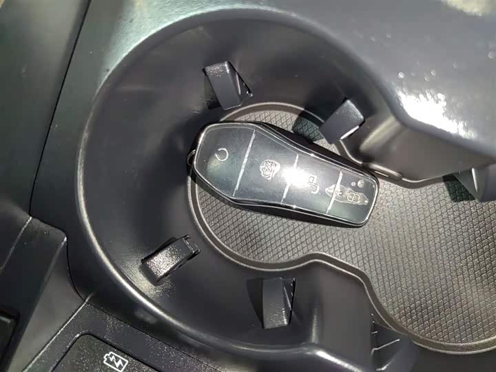 BYD Han L 2025 2025款 EV 701KM激光雷达旗舰型