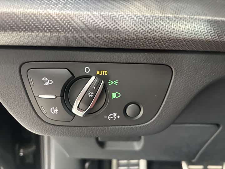 Audi Q5L 2025 2025款 45 TFSI 豪华动感型